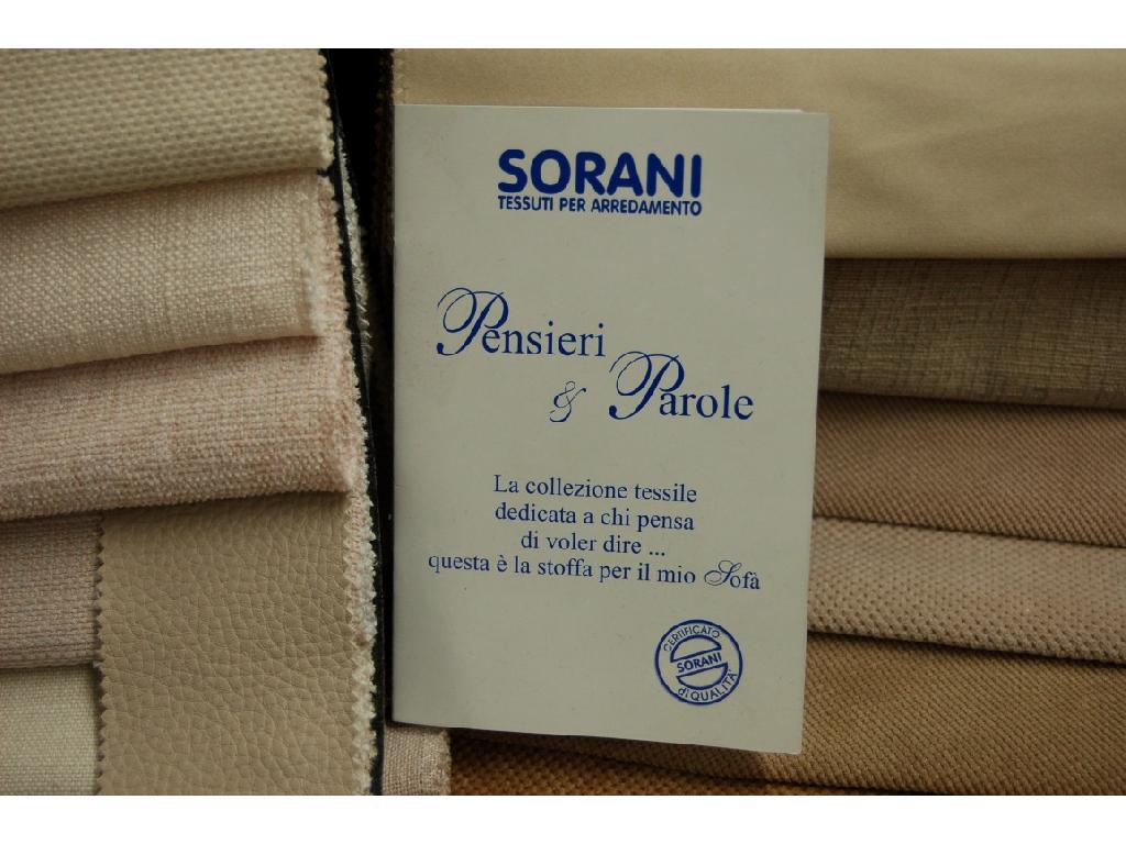 Tessuti uniti e rigati coordinabili lavabili in acqua, irrestringibili, idrorepellenti